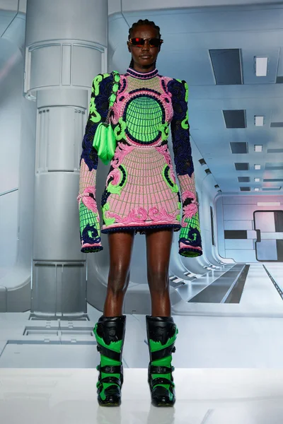 Look 1